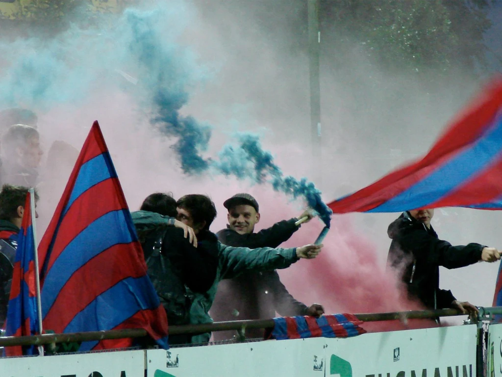 Roedder paa hjemmebane lfa 2012